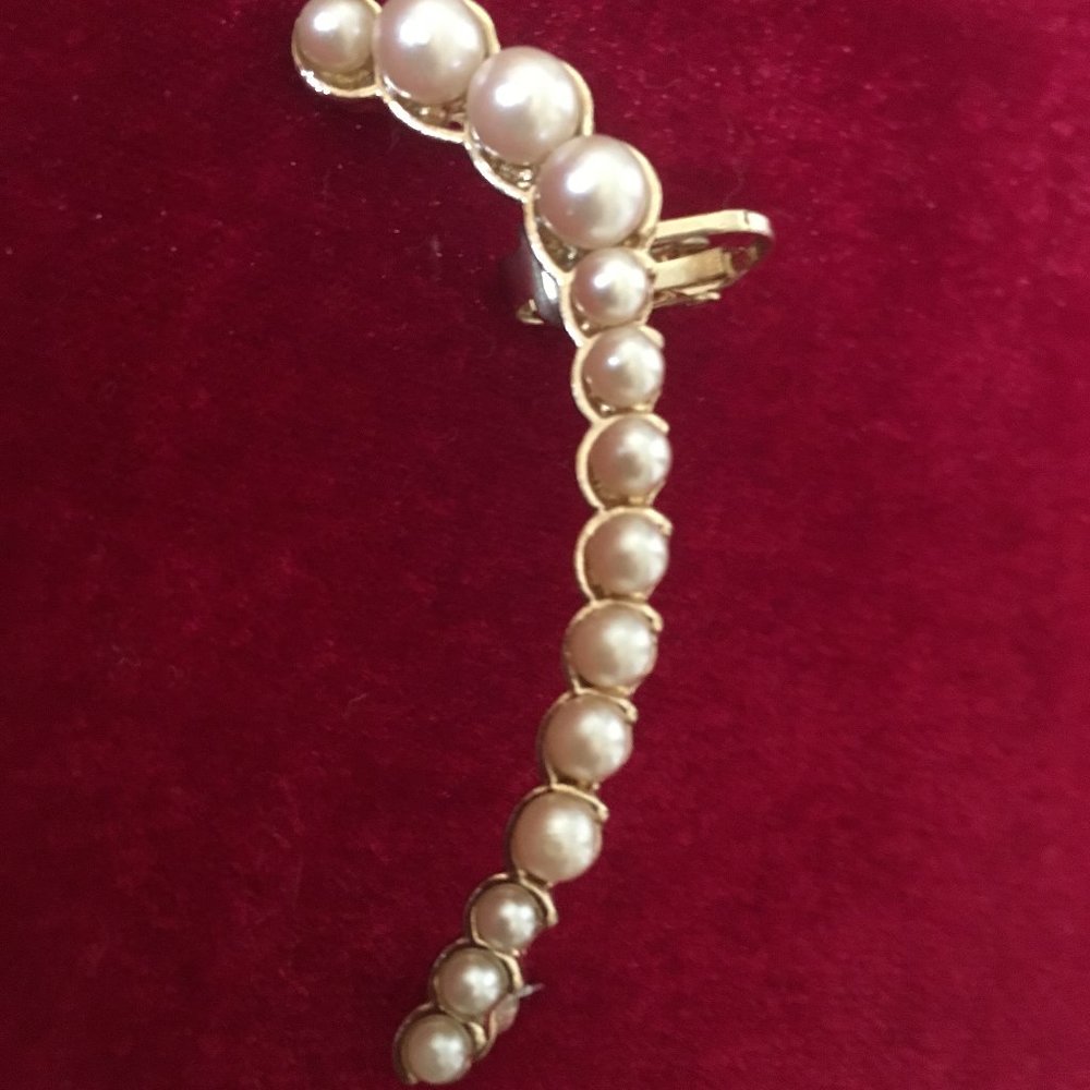 Pearl Cascade Ear Climber Cuff - Picture 3 of 3